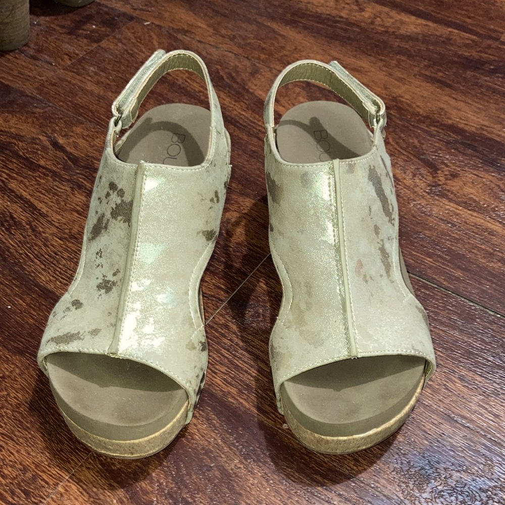 Corky’s Wedges